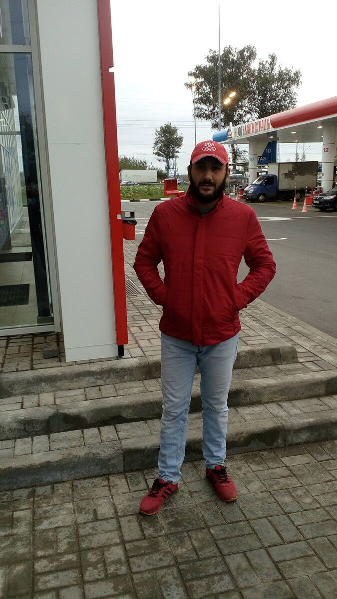  ,   Artur, 39 ,   ,   , c 