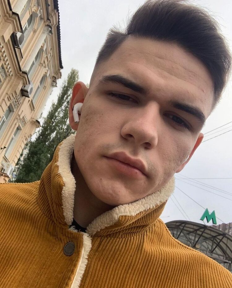  ,   Morti, 27 ,   ,   