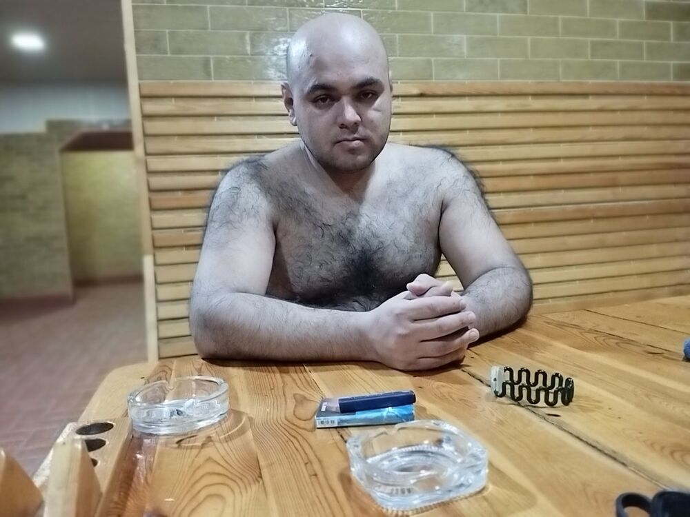  40323459  Azamat, 36 ,    