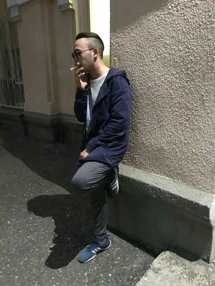  ,   Roman, 27 ,  