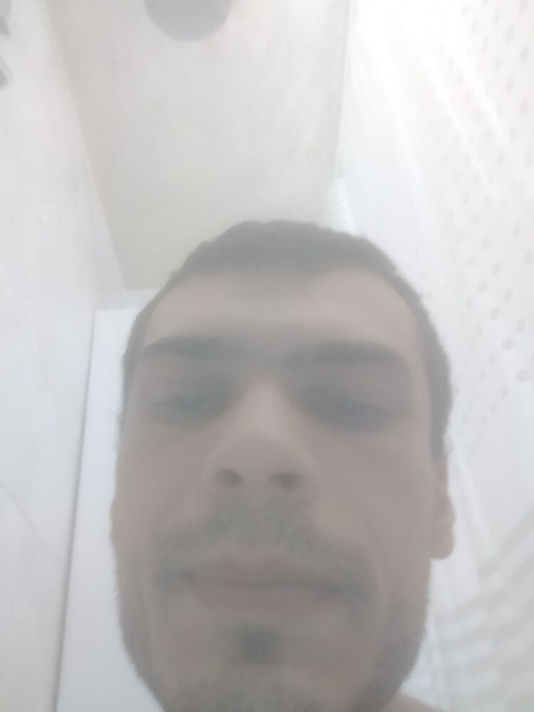  50624389  Robert, 28 ,    