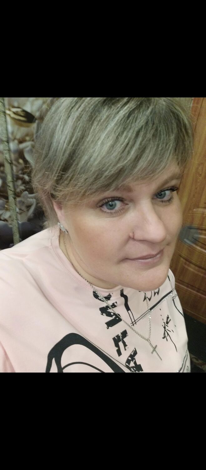  ,   Elena, 43 ,   ,   