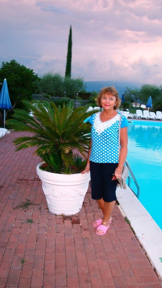  ,   Inna, 68 ,  