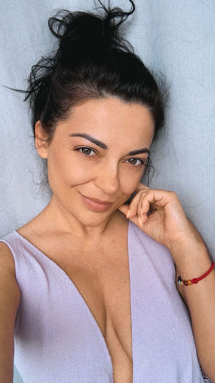  -,   , 42 ,     , c 