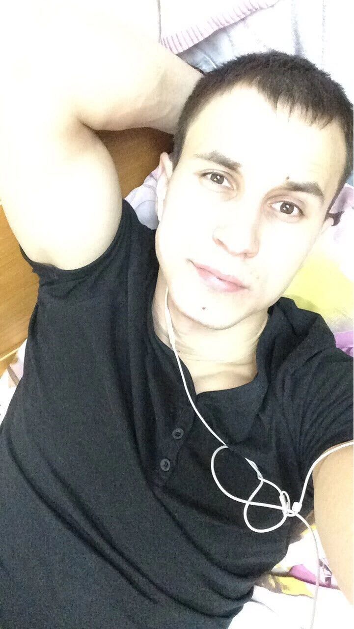  45829229  , 27 ,    