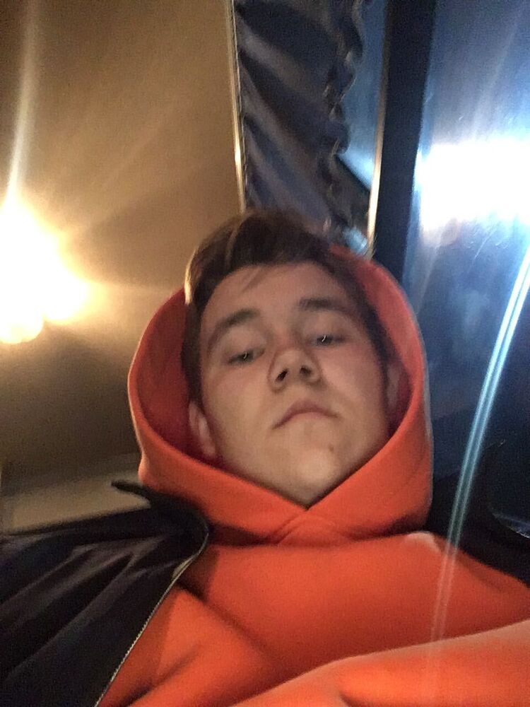 34028679  , 22 ,    