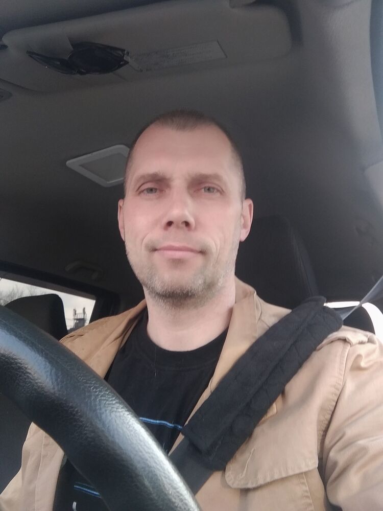  26364809  Lvovich, 42 ,    