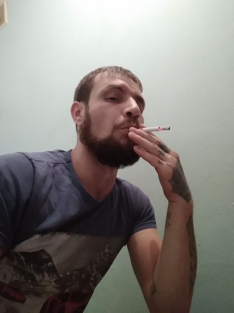  14850899  Stanislav, 38 ,    