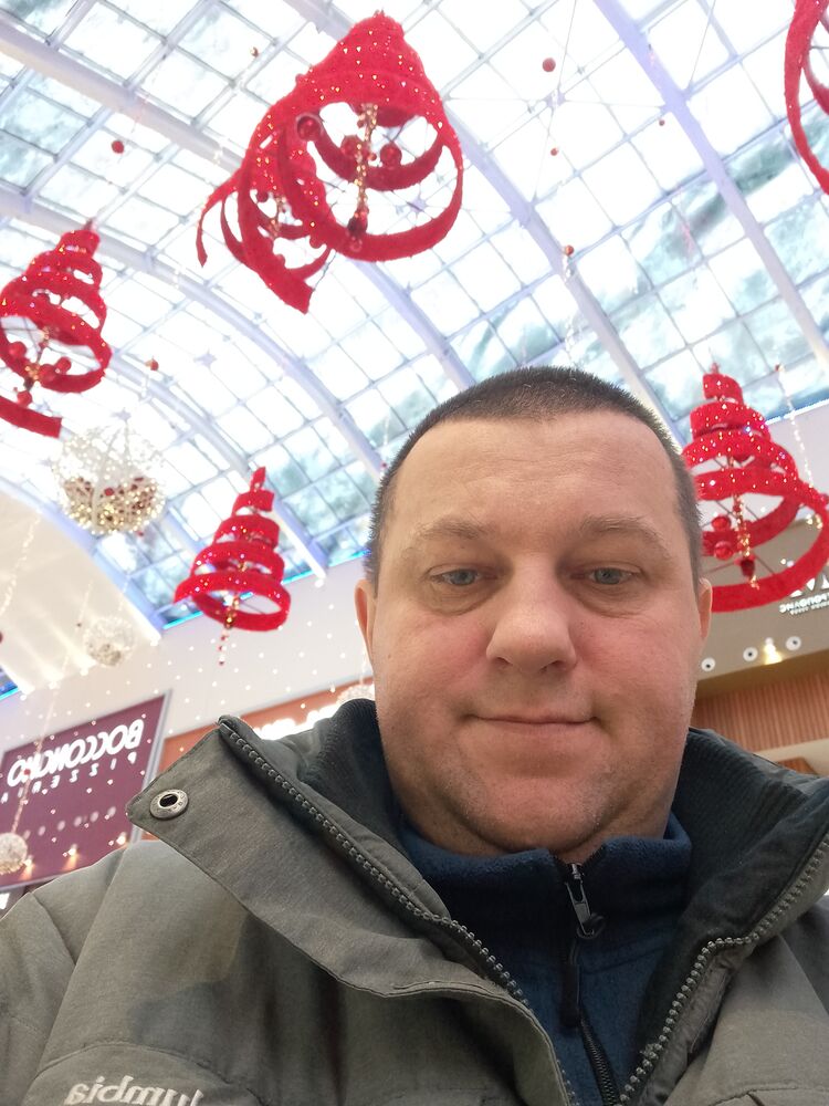  39886639  Alex, 44 ,    