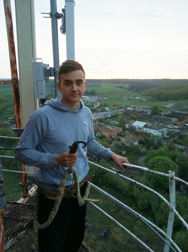  16038959  Danil, 26 ,    