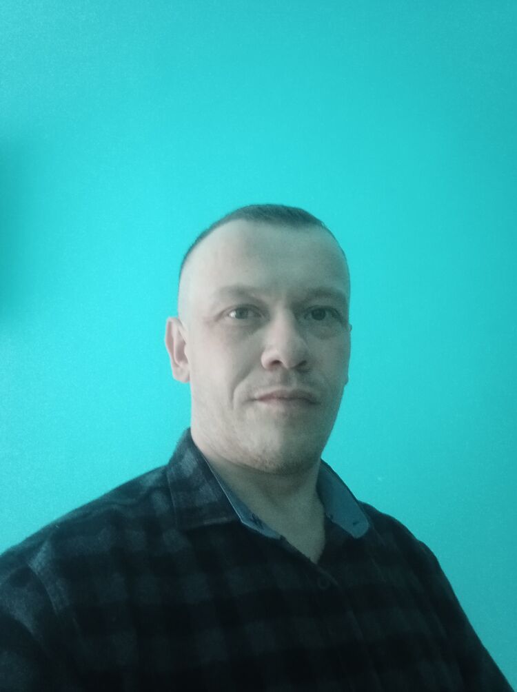  49716049  , 33 ,    