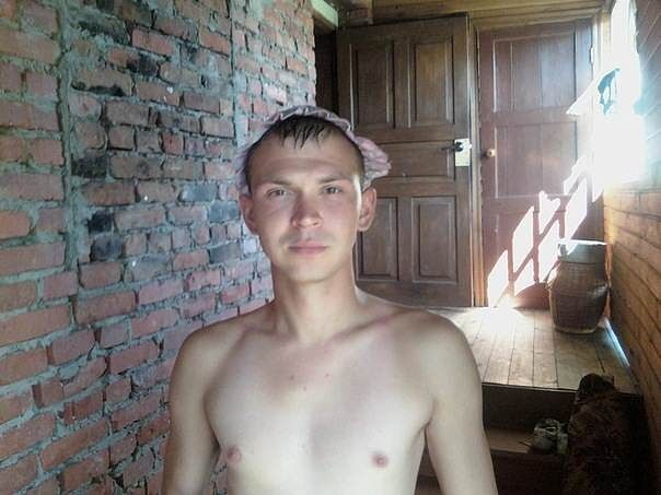  4393049  Oleg, 37 ,    