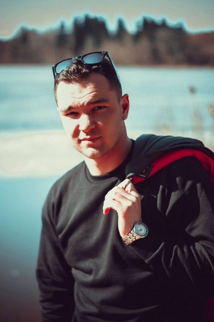  -,   Maksimka, 28 ,   ,   