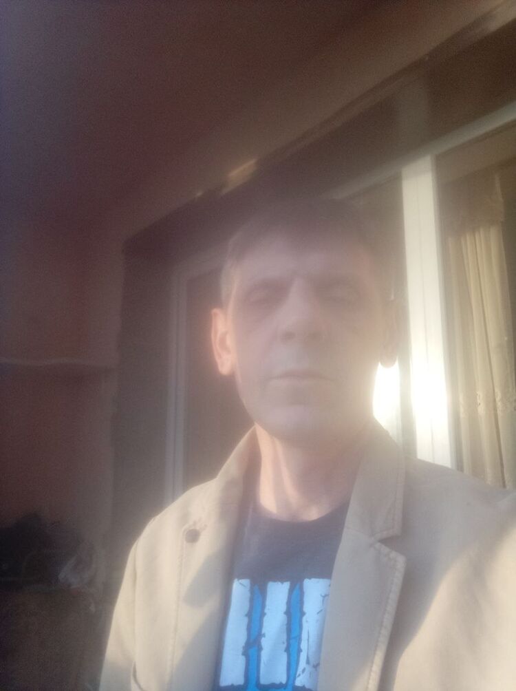  51796089   , 48 ,    