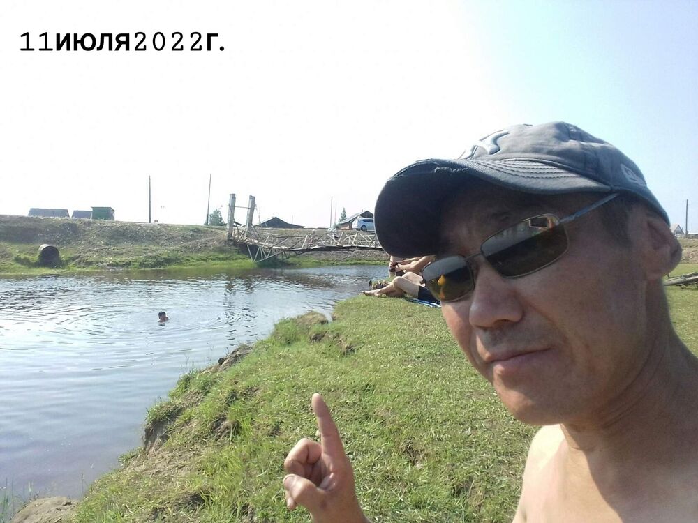  37048379  , 52 ,    