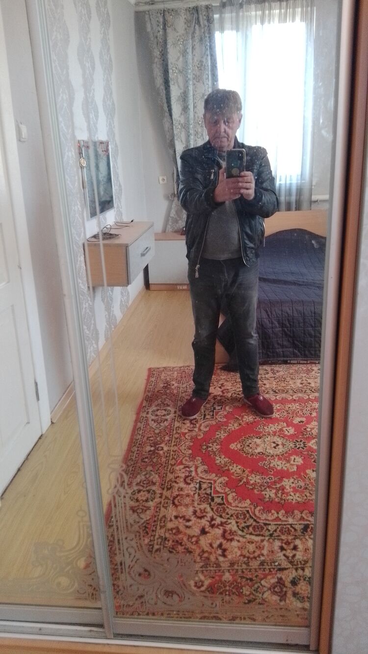  53083339  , 56 ,    