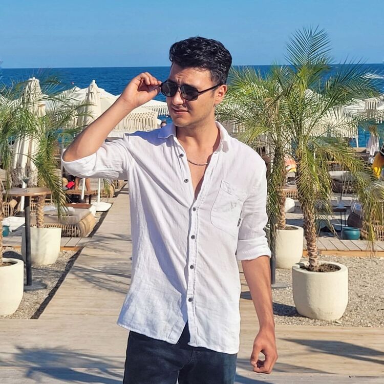  53608179  Dwien, 25 ,    