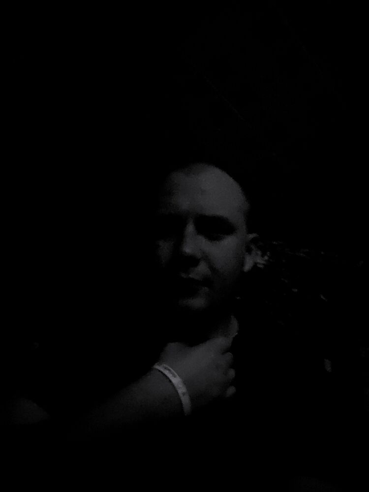  41688559  , 27 ,    