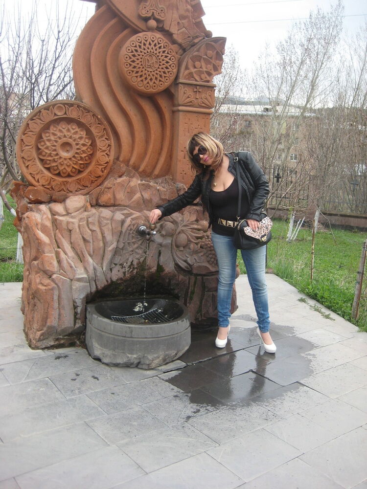  ,   Karolina, 51 ,   ,   , c 