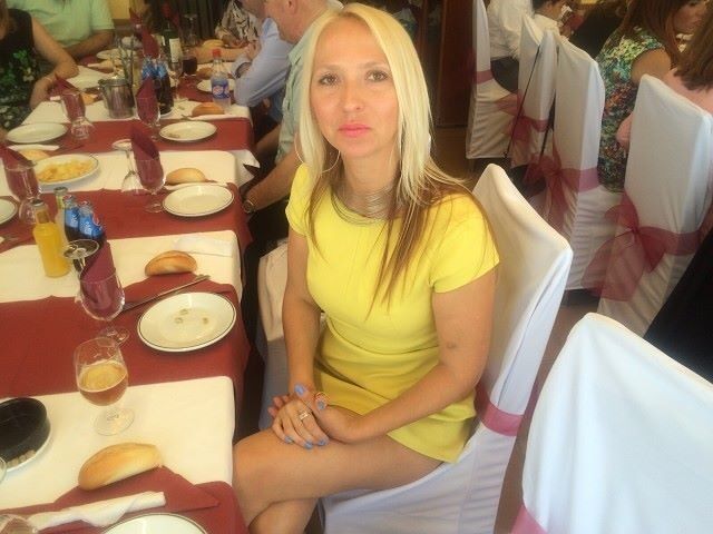  9965609  Olga, 43 ,    Marbella