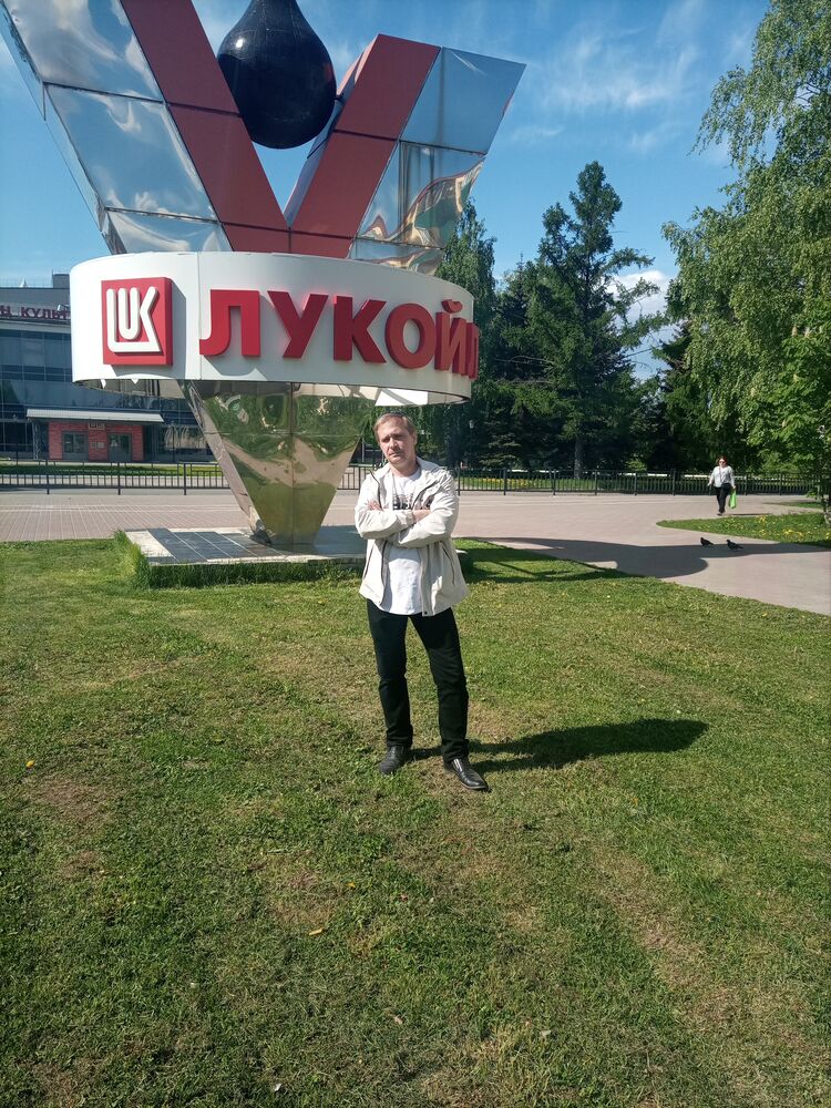  34507229  Sergei, 44 ,    