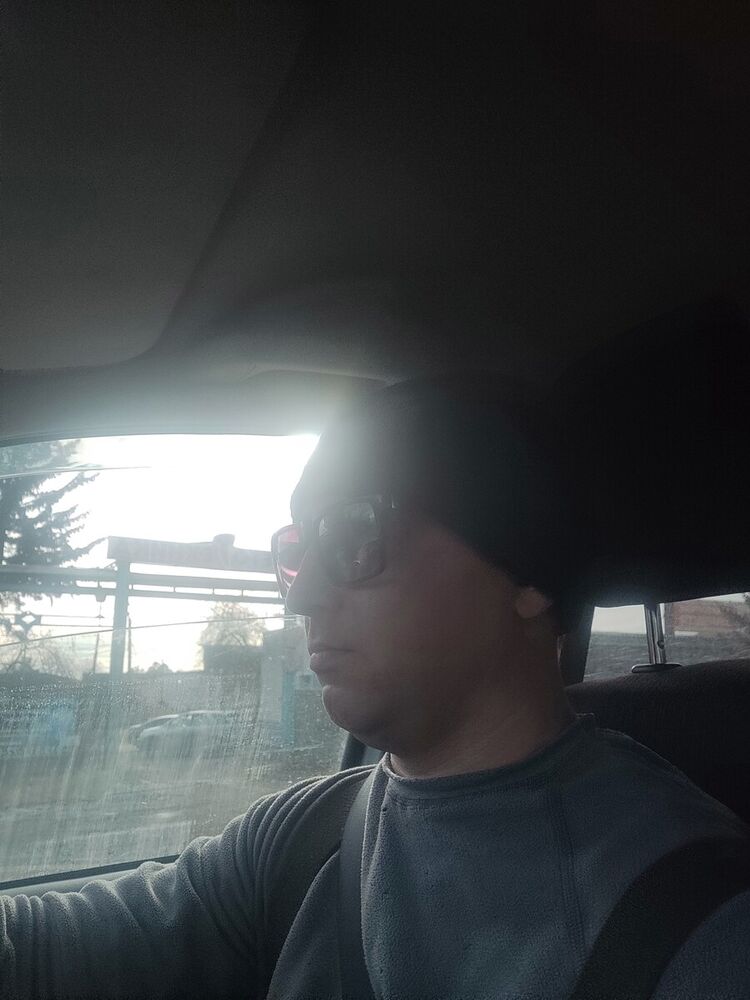  21639569  Ivan, 36 ,    