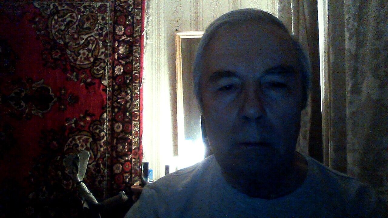  33102429  , 83 ,    