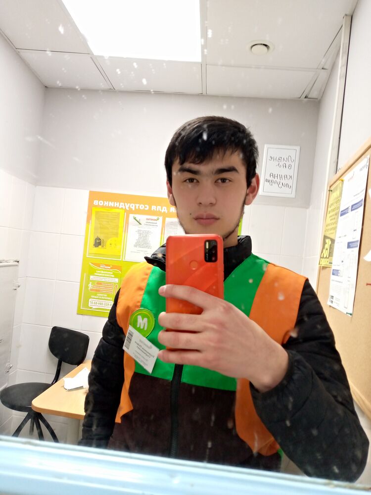  23986369  Samik, 25 ,    