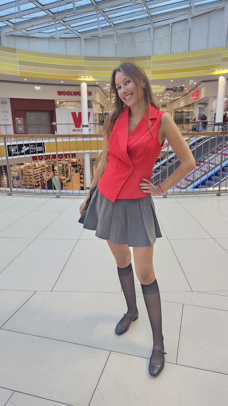  52745989  Olya, 33 ,    Hannoversch Munden
