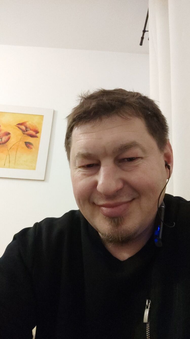  ,   Maksym, 45 ,   ,   , c , 