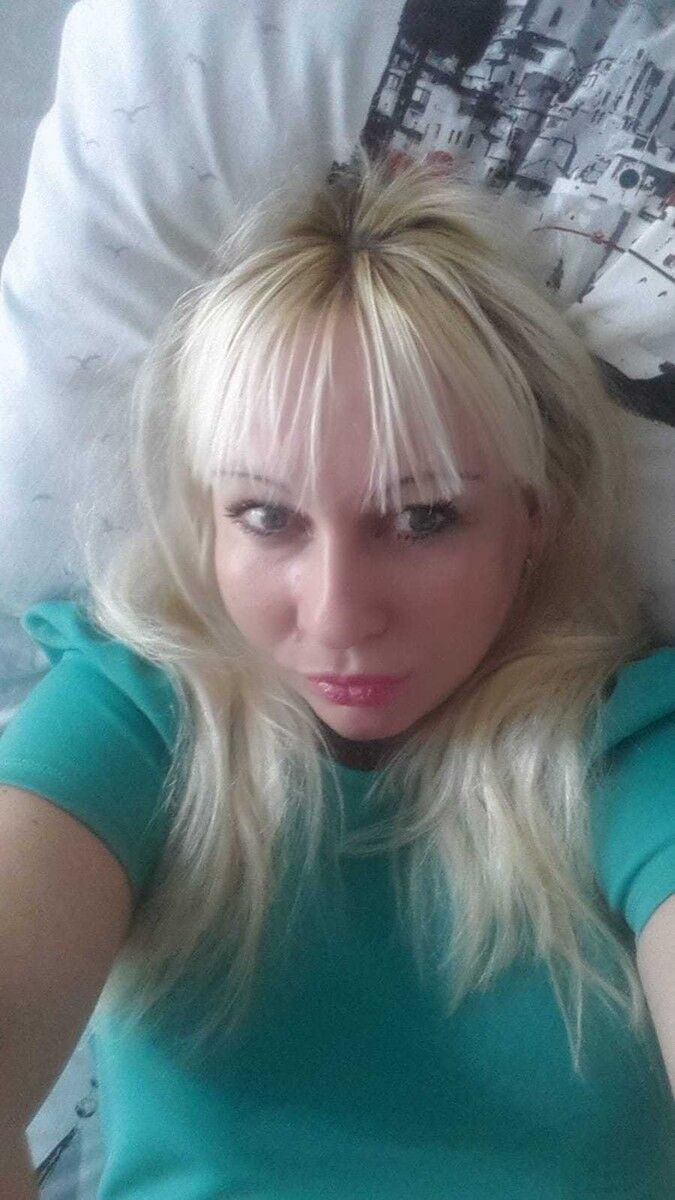  15673689  Lna, 39 ,    