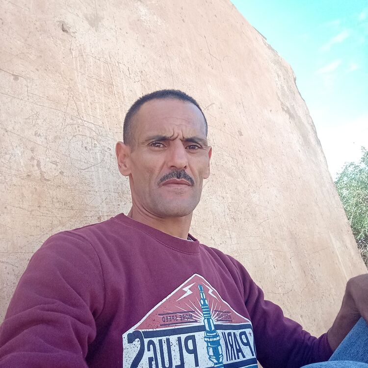  25968609  Djelloul sou, 44 ,    Beausejour