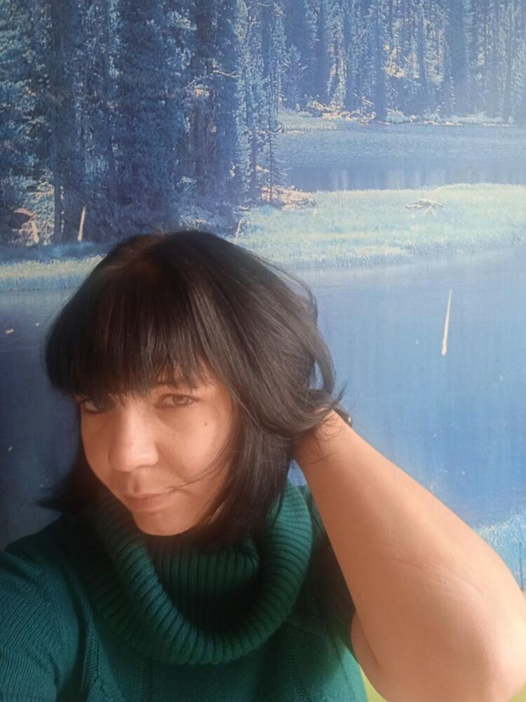  37088899  Kristina, 33 ,    