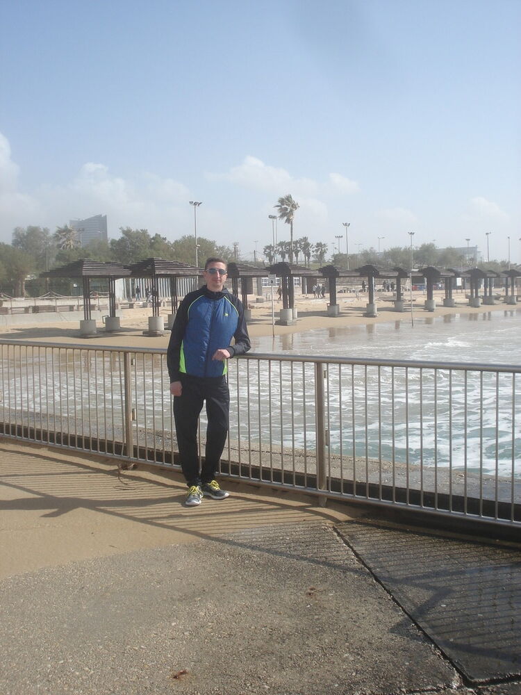  10224009  Alex, 42 ,    