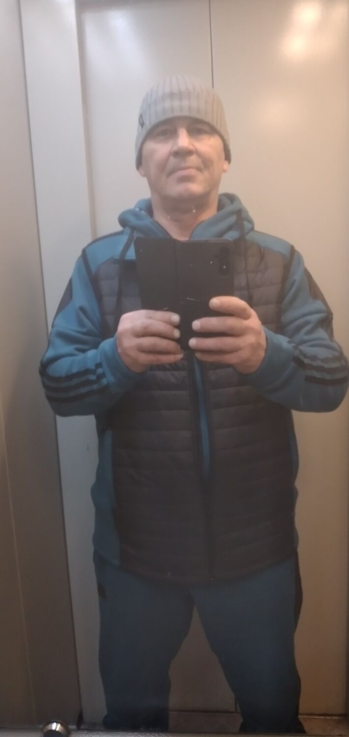  47730529  Andrei, 55 ,    