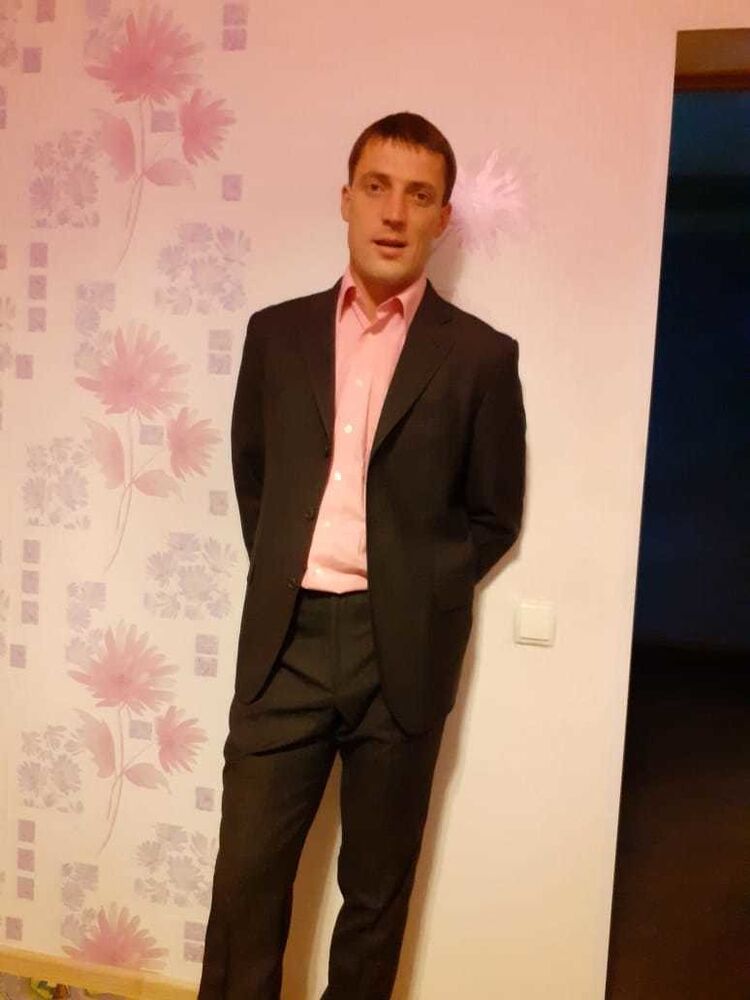 18132959  Vova, 37 ,    