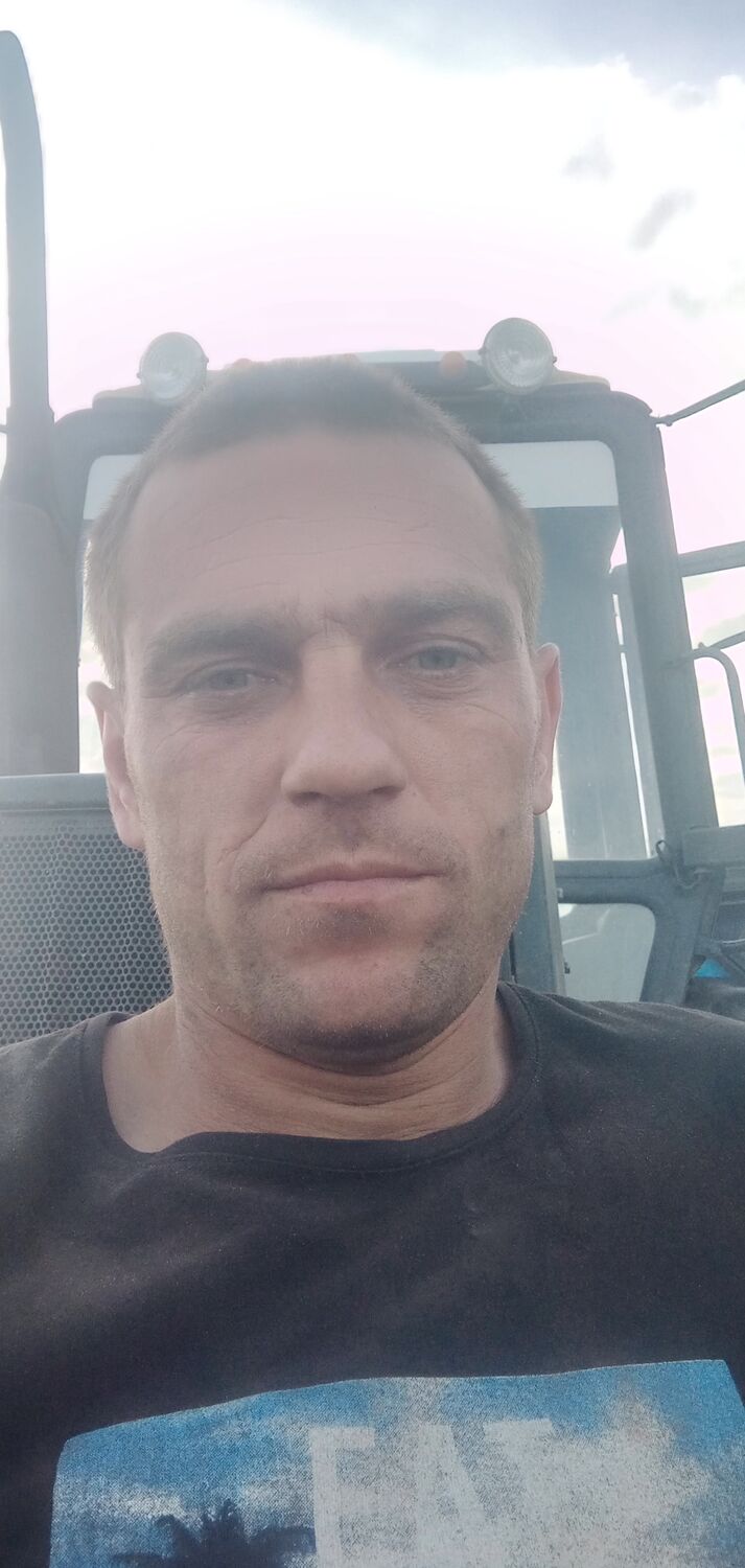  32601589  Andrey, 36 ,    