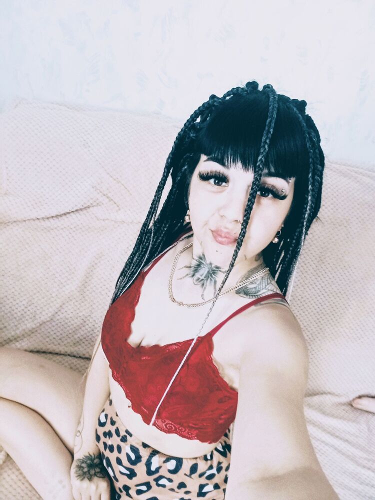  52831049  , 27 ,    