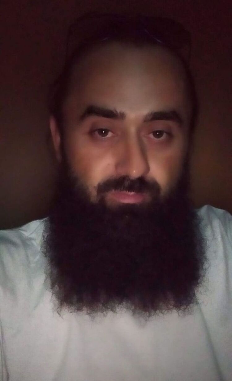  ,   Viktor, 40 ,   ,   , c , 