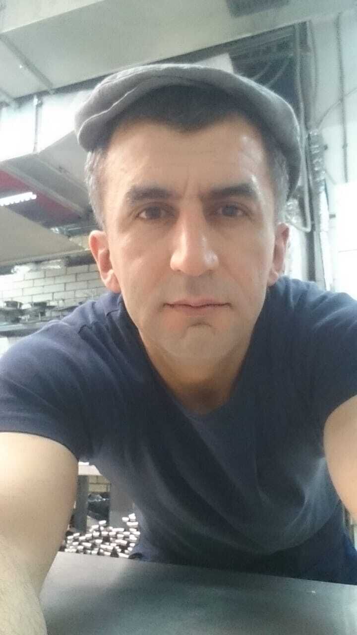  46271719  Ruslan, 45 ,    