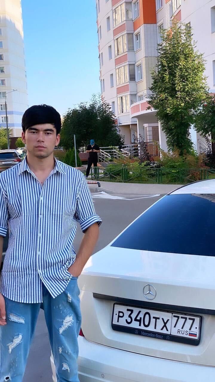  49643849  , 21 ,    
