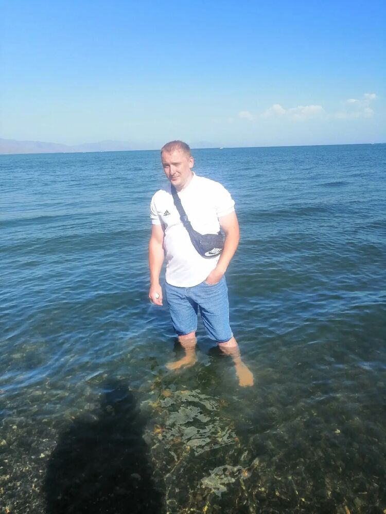  ,   Alexander, 32 ,   ,   , c 
