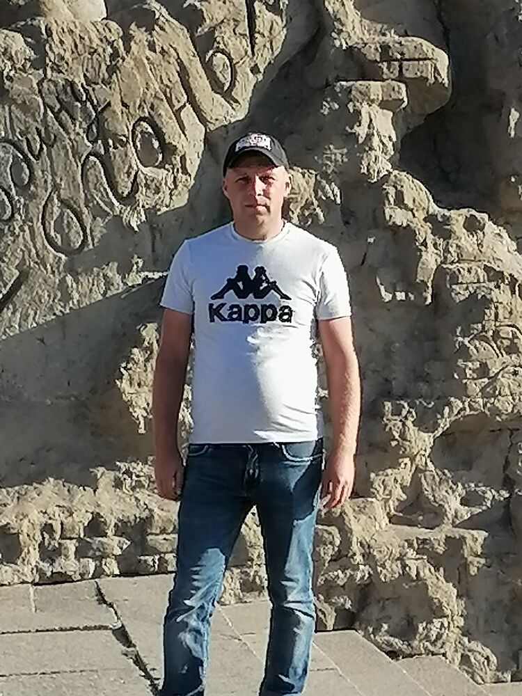  38922029  , 40 ,    