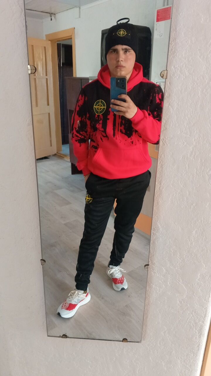  42831589  , 20 ,    