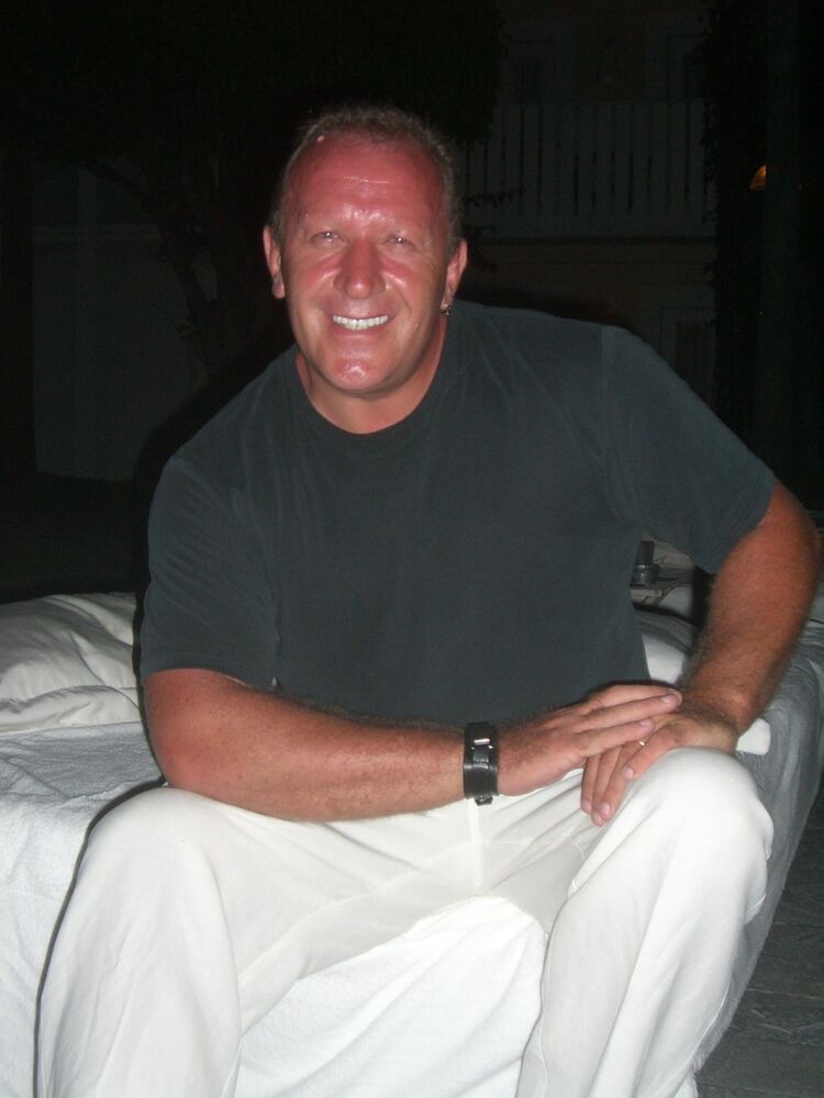   ,   Victor, 59 ,  