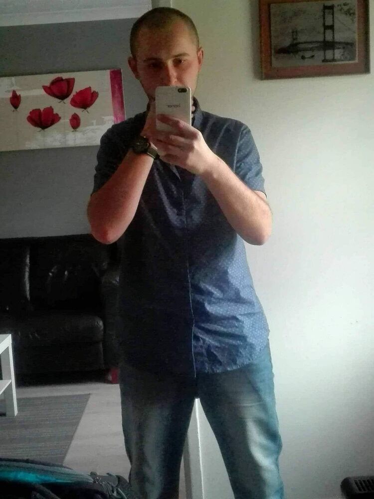  ,   Viktor, 31 ,   ,   , c , 