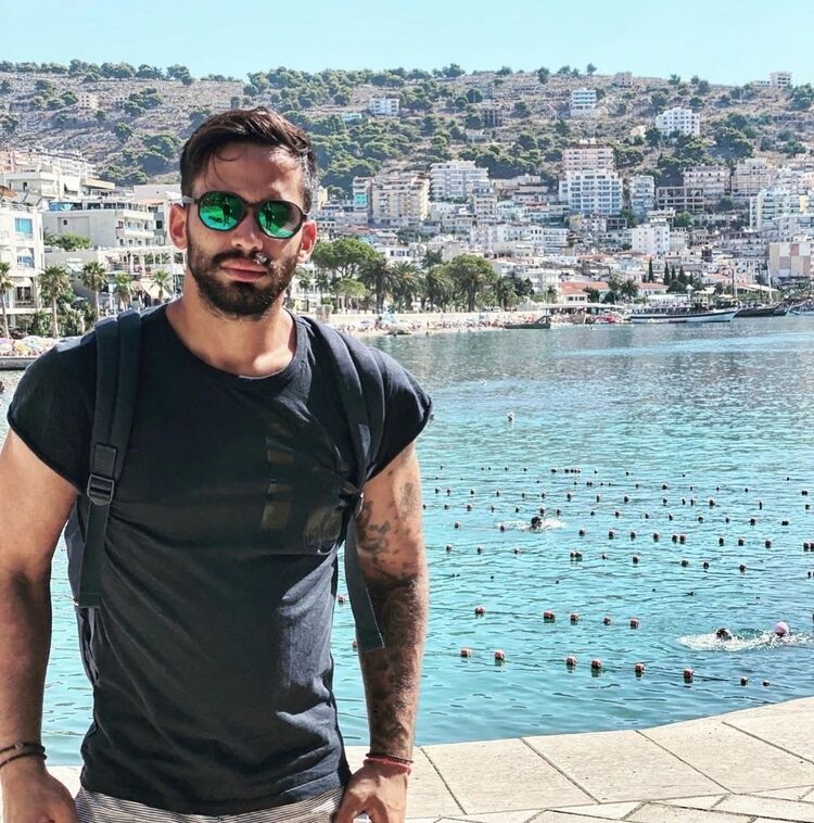  ,   Hossein, 37 ,   ,   