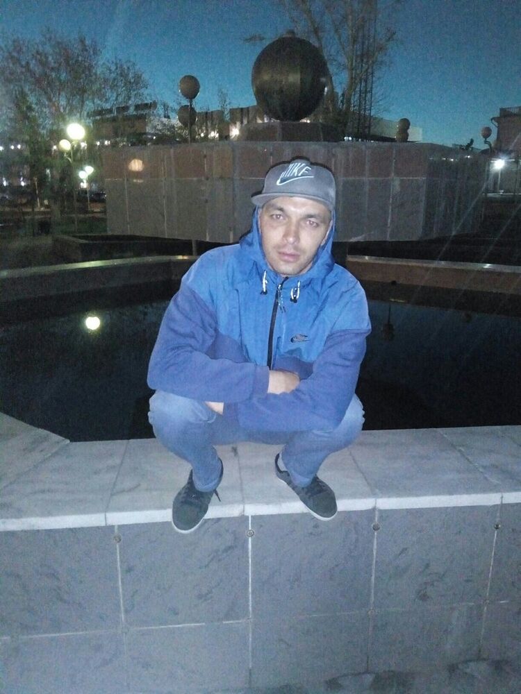  18581089  , 40 ,    