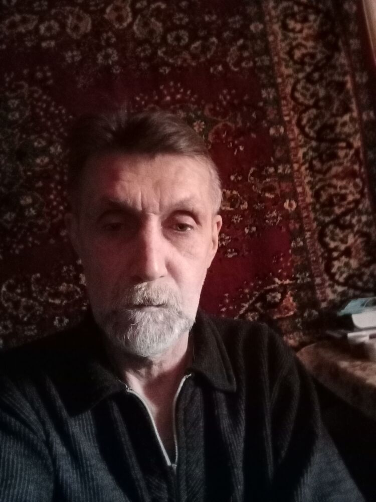  39257549  Aleks, 60 ,    