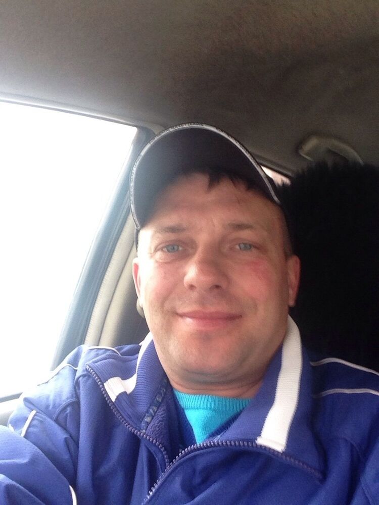  ,   Igor, 46 ,  